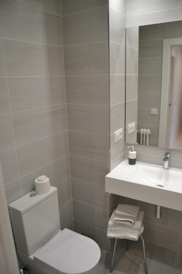 Apartamento Mugica 22 Apartment โลโกรโญ ภายนอก รูปภาพ