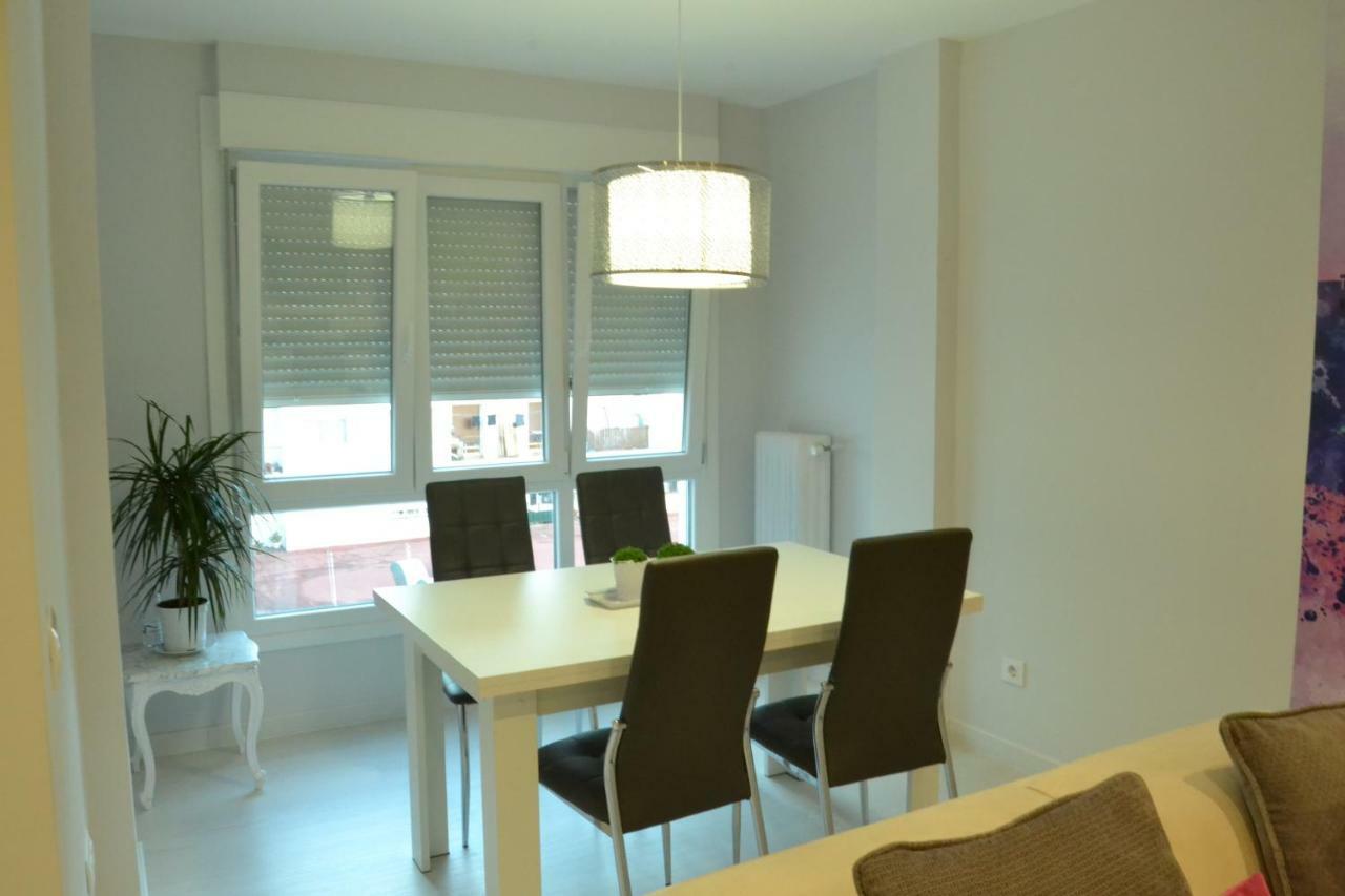 Apartamento Mugica 22 Apartment โลโกรโญ ภายนอก รูปภาพ